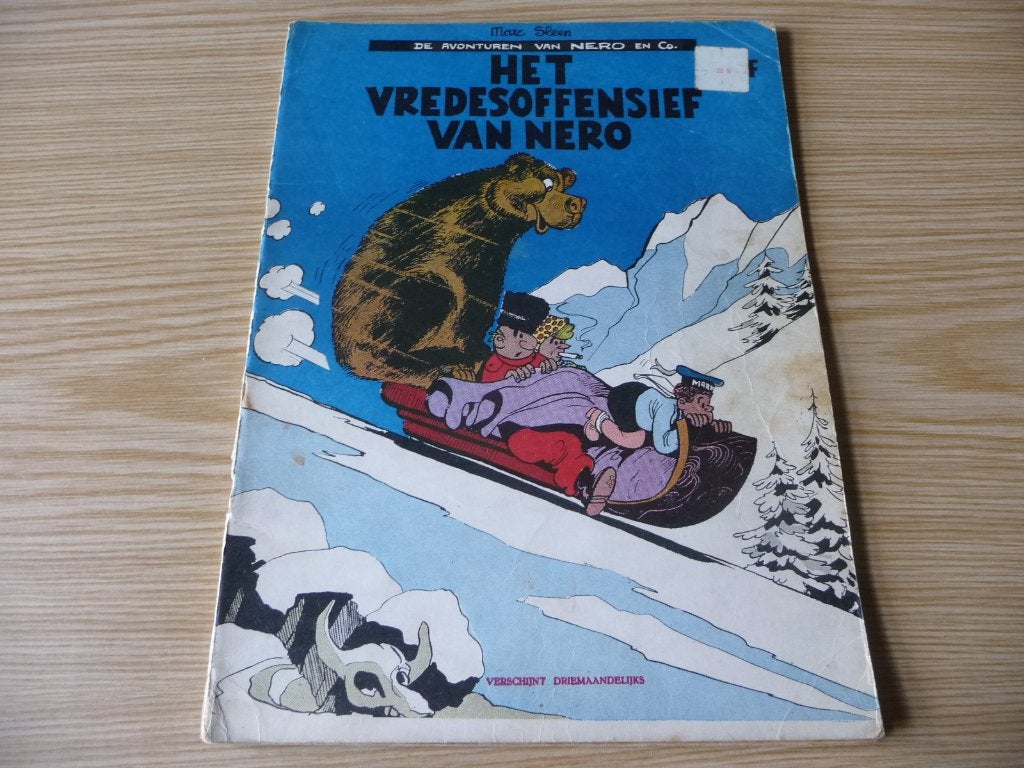 Nero - 13. Het vredesoffensief van Nero 1965  €6, Boeken, Gelezen, Marc Sleen, Eén stripboek, Ophalen of Verzenden