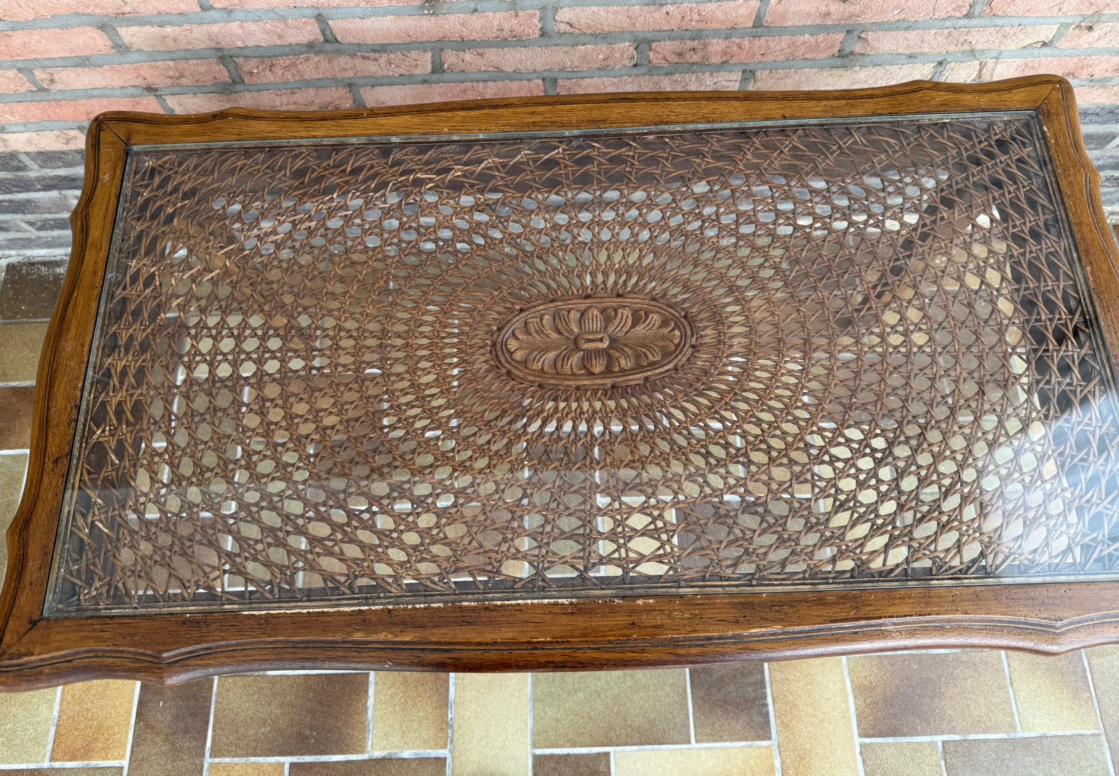 Table basse vintage Chippendale — Louis XV- (90x48 cm), Enlèvement, Comme neuf, Verre