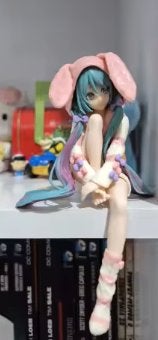 Figurine Noodle Stopper Hatsune Miku assise (14 cm), Enlèvement ou Envoi, Neuf
