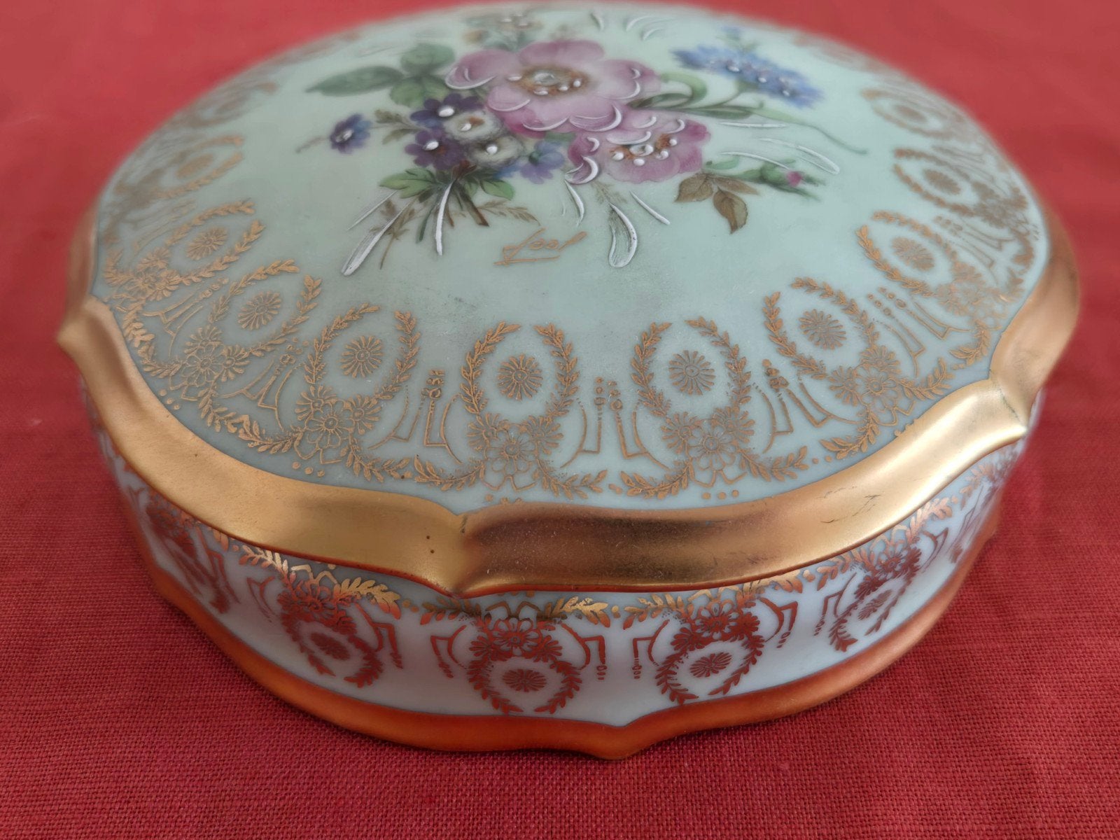 Vijf items getekend Limoges made in France in nieuwe staat, Antiek en Kunst, Antiek | Servies compleet, Ophalen of Verzenden