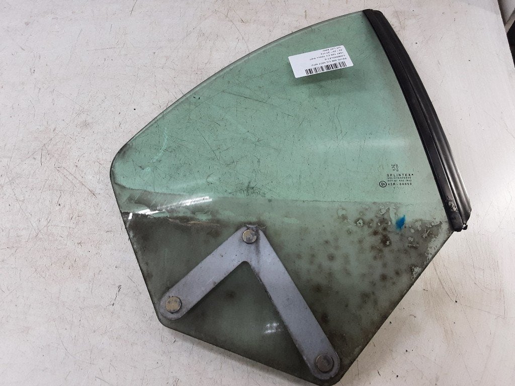 VITRE LATERALE ARRIÈRE DROIT Peugeot 206 CC (2D), Kontakt-peugeot@peugeot.com, Utilisé, Peugeot Deutschland GmbH, Bahnhofsplatz
65423  Rüsselsheim, DE