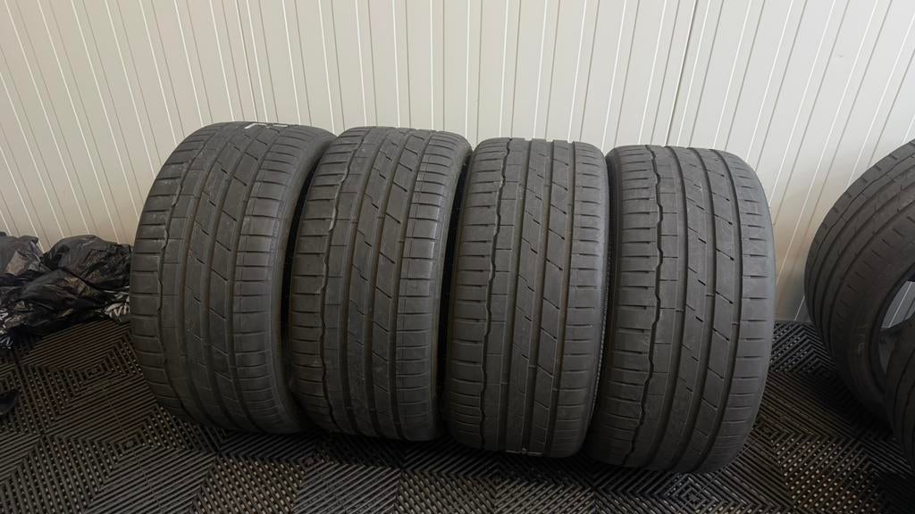 245/30/20 Hankook Ventus S1 evo3 3-4mm, Ophalen, Band(en), Personenwagen, 20 inch