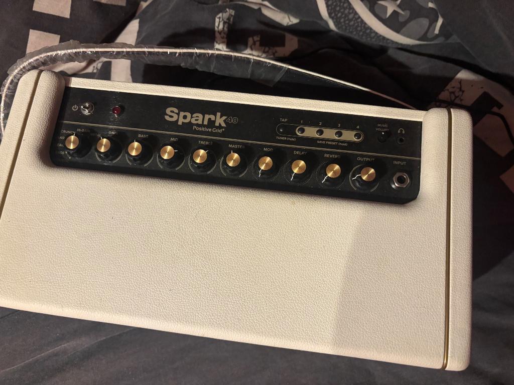 Ampli guitare Spark 40, Muziek en Instrumenten, Ophalen, Zo goed als nieuw, Gitaar, Minder dan 50 watt