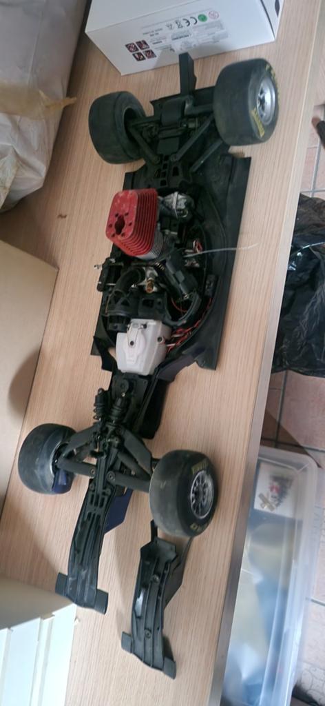 zeldzame nitro rc auto, Ophalen