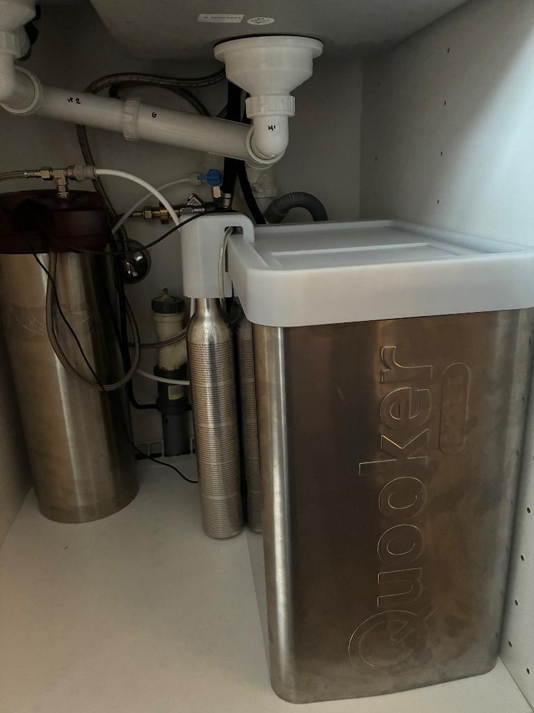 Quooker cube (gefilterd en bruiswater), Ophalen, Zo goed als nieuw