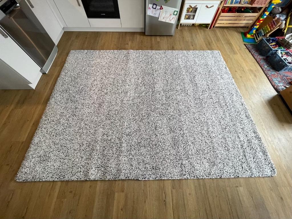 IKEA Vindum tapijt hoogpolig 200 x 270 cm, Huis en Inrichting, Ophalen, 200 cm of meer, 200 cm of meer, Rechthoekig