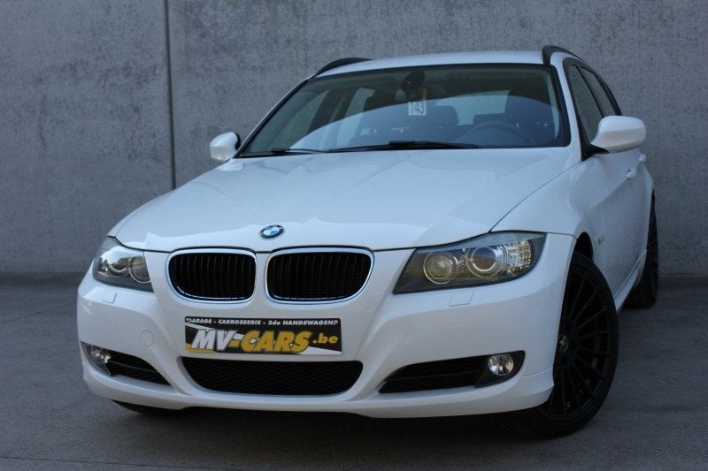 BMW 318i touring, Autos, BMW, Euro 5, Achat, Entreprise, Noir