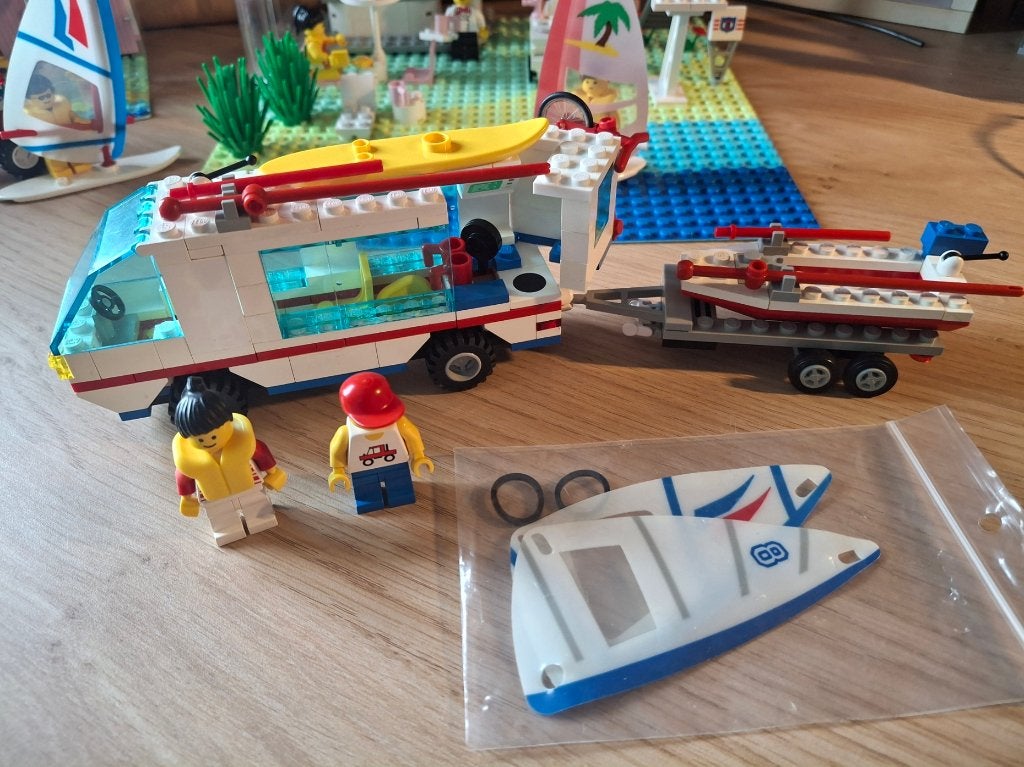 Lego - 6351 - Surf N' Sail Camper & 6534 Beach Bandit, City, Lego, Ophalen of Verzenden, Zo goed als nieuw