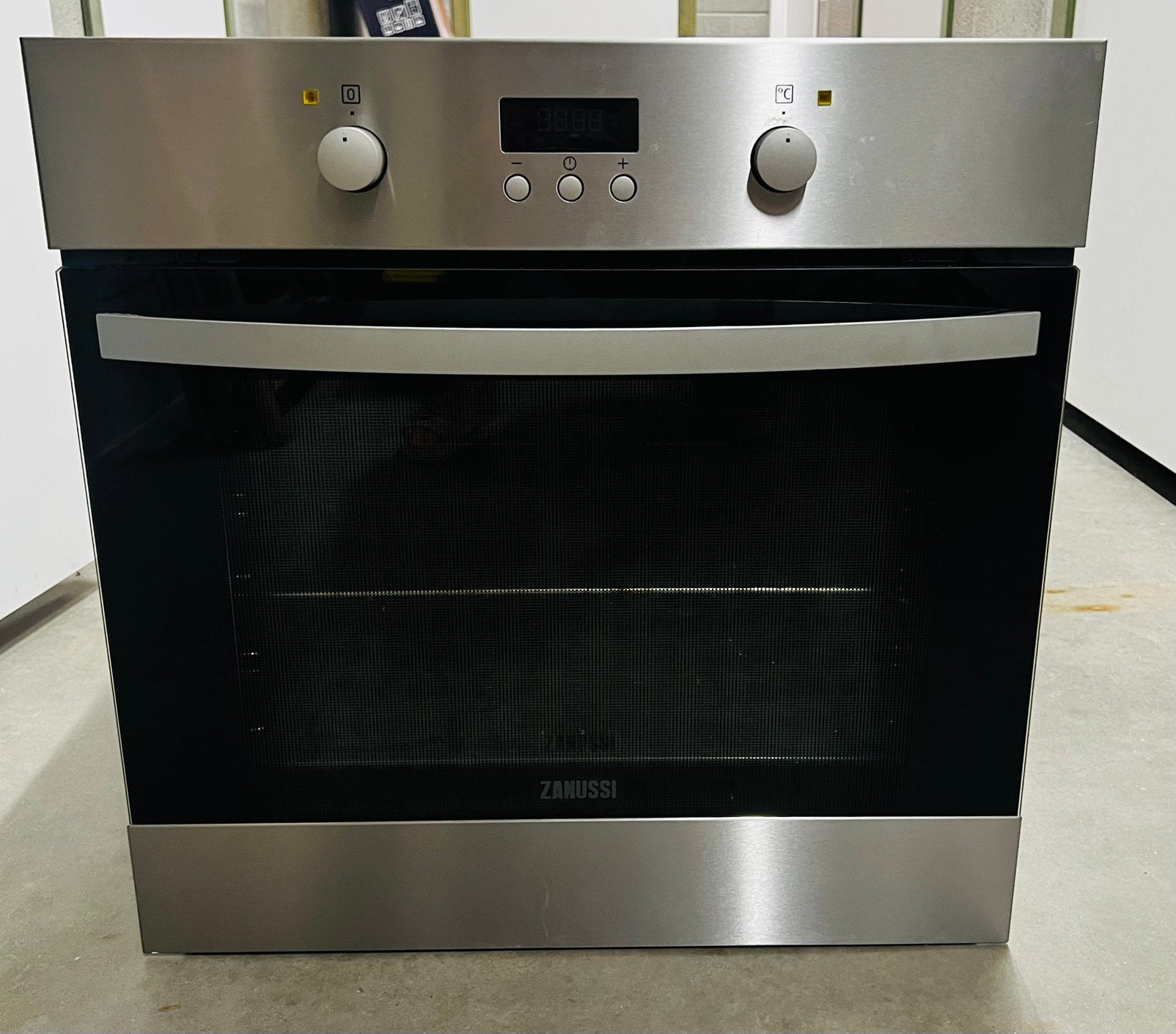 Oven Zanussi inbouw model, Elektronische apparatuur, Ophalen, Oven, Zanussi, Zo goed als nieuw