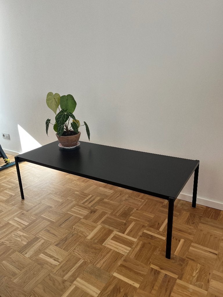 Zwarte design salontafel Artek, Maison & Meubles, 100 à 150 cm, Comme neuf, Enlèvement, 50 à 100 cm