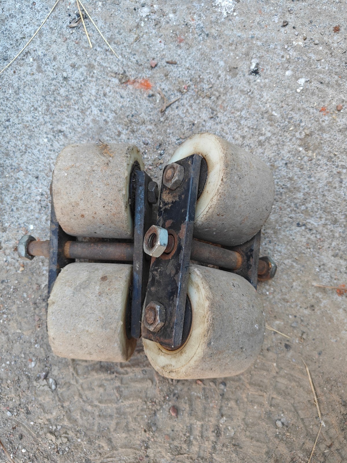 2 jeux de Roues de transpalette, Ophalen of Verzenden