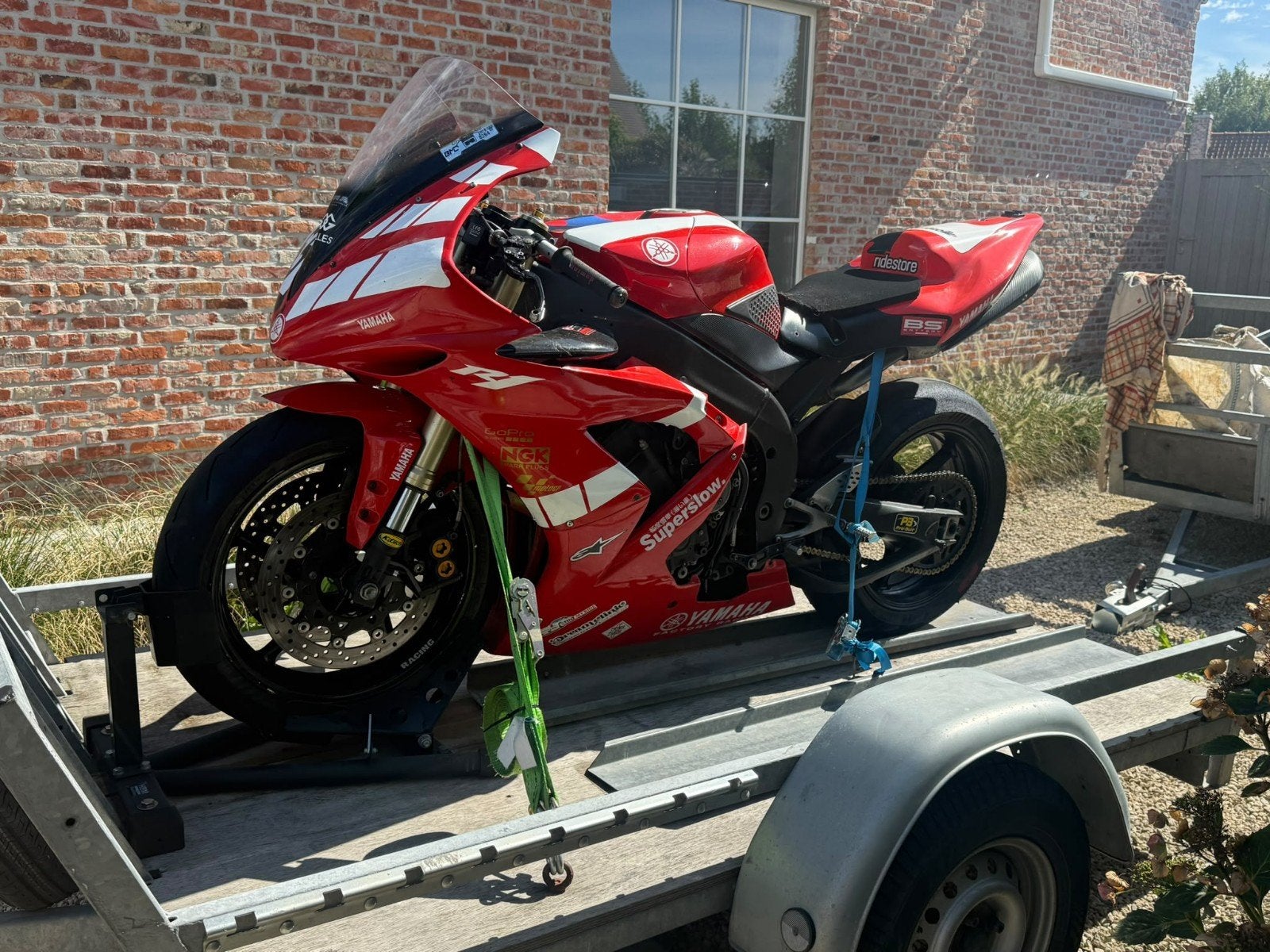 Yamaha R1 (moteur de circuit), Motos, Enlèvement, Utilisé