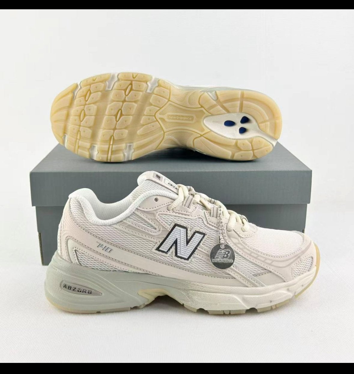 Chaussures new balance 740, Enlèvement ou Envoi, Comme neuf