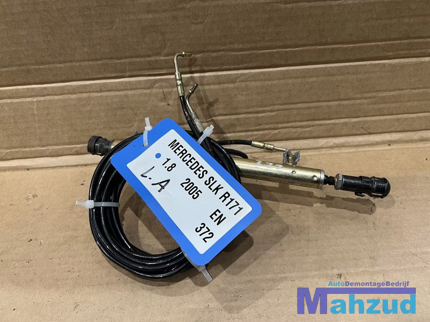 MERCEDES SLK R171 kofferbak cilinder links 2005-2011, Mercedes-Benz AG, Mercedes-Benz, Utilisé, Mercedesstrasse 120
70372  Stuttgart, DE