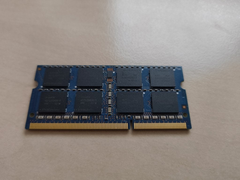 1 Stick SODIMM 4GB DDR3, Computers en Software, Gebruikt, DDR3, Ophalen of Verzenden, Laptop