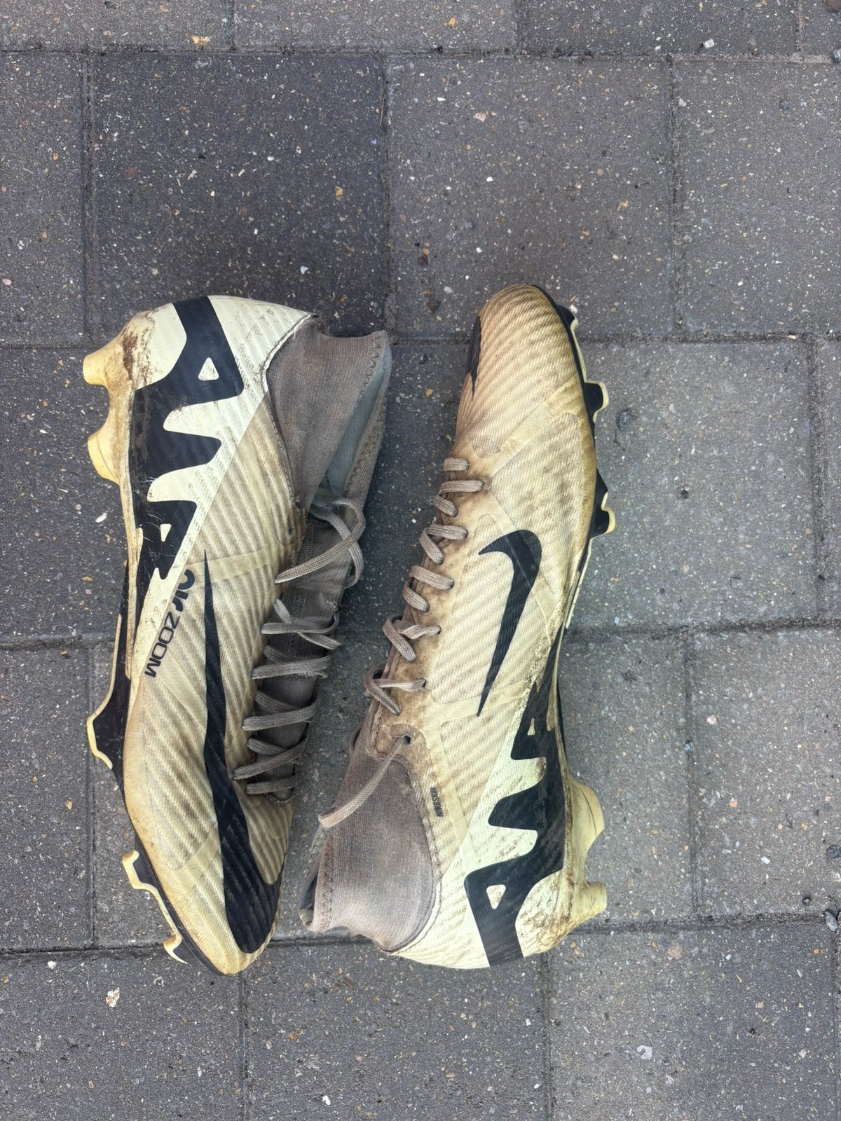 Nike Air Zoom Mercurial Vapor 16 elite FG – Goud/Zwart, Sport en Fitness, Ophalen of Verzenden, Zo goed als nieuw