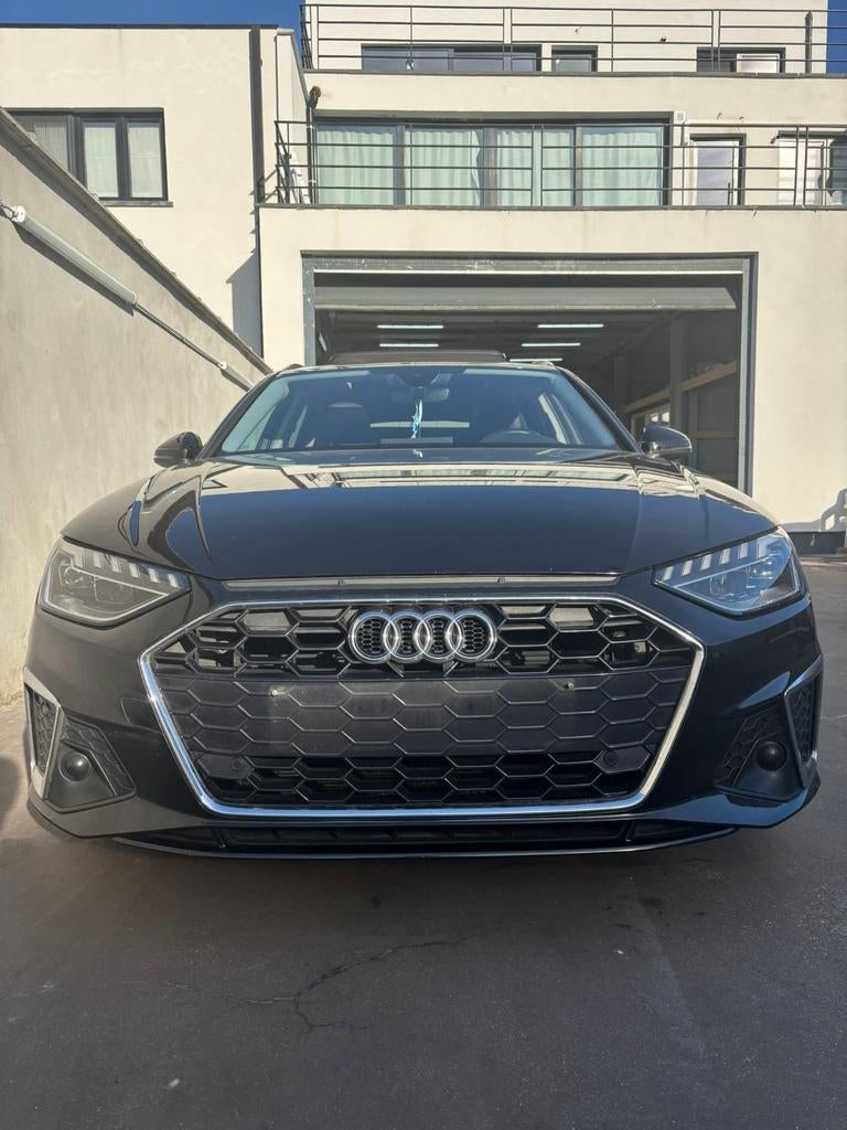 Audi A4 S-Line, Autos, Audi, Entreprise, A4, Rétroviseurs électriques, Toit ouvrant, Enlèvement