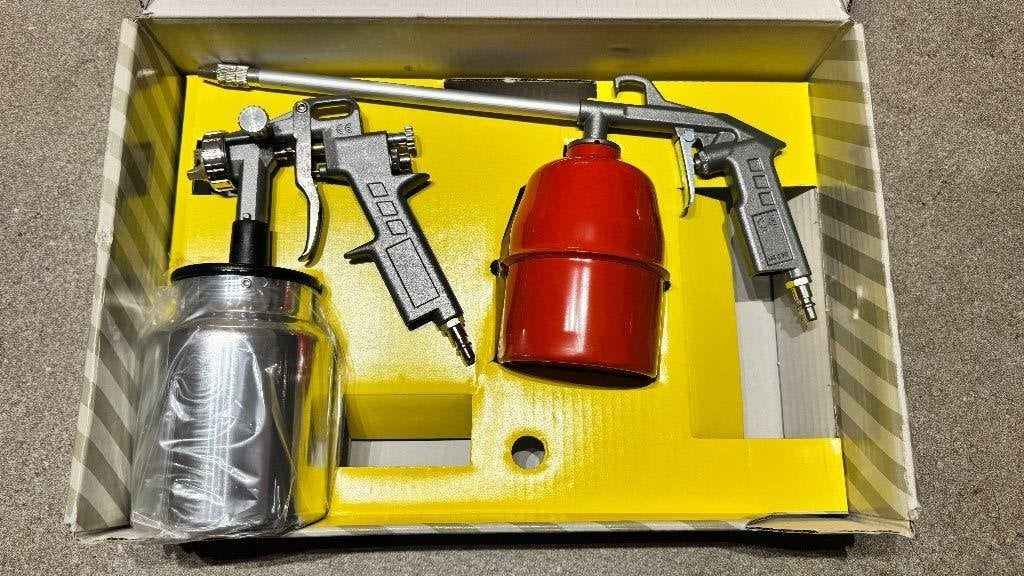 Compressor accessoireset met verfspuit en blaaspistool, Doe-het-zelf en Bouw, Schildersmaterialen, Nieuw, Ophalen