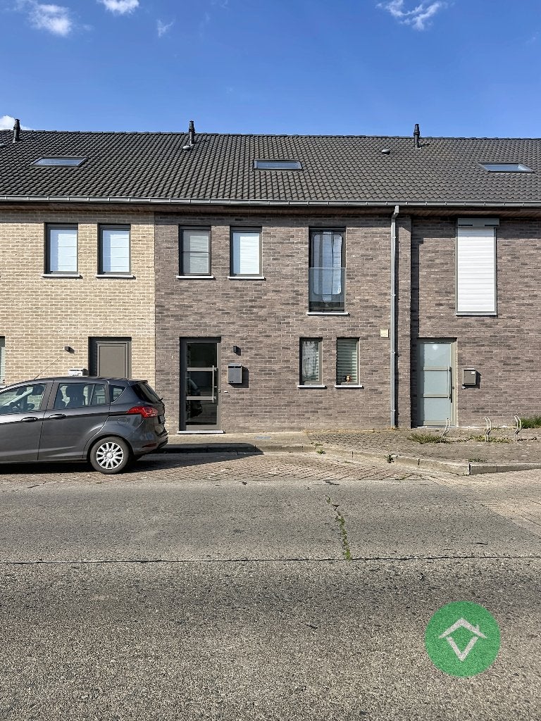 Recente gezinswoning (2019) met zonnige tuin te Zedelgem, 52 kWh/m²/jaar, Zedelgem, 144 m², Tot 200 m²