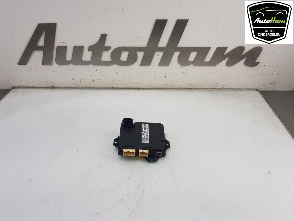 COMPUTER CENTRALE VERGRENDELING Opel Vivaro, Gebruikt, Opel, Continental AG, Continental-Plaza 1
30175  Hannover, DE