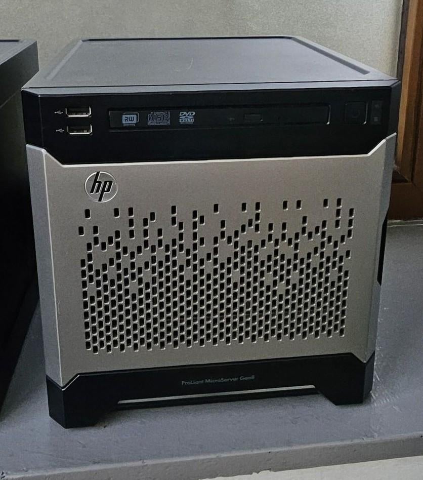 1. HP ProLiant MicroServer Gen8 – Serveur/NAS performant, Comme neuf, Enlèvement, 4 TB, 2 à 3 Ghz