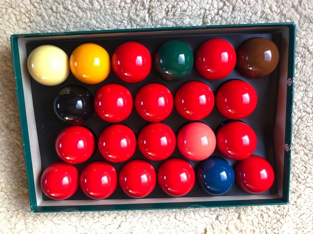 Aramith Premier snookerballen 2¼” – complete set 22 ballen, Sports & Fitness, Enlèvement, Comme neuf, Table de snooker