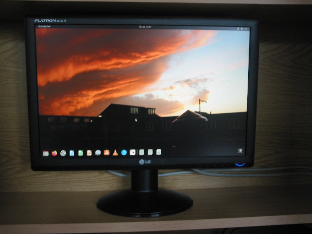Monitor LG, Flattron W1934S BN, 19 Inch, Computers en Software, 19 Inch, Ophalen, Gebruikt