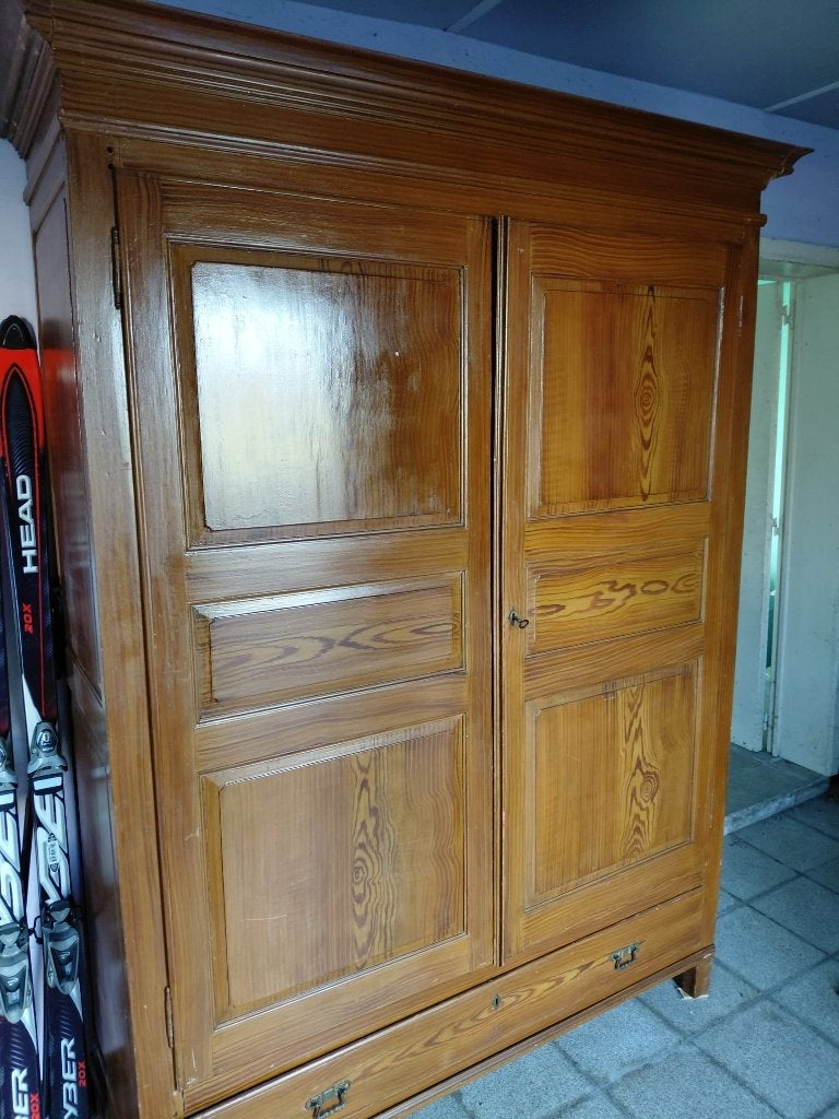 Hallkast, Ophalen