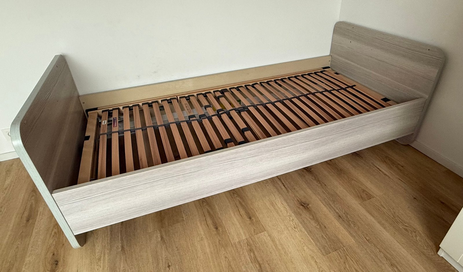 Bed, Kinderen en Baby's, Ophalen, 85 tot 100 cm, Gebruikt, Lattenbodem