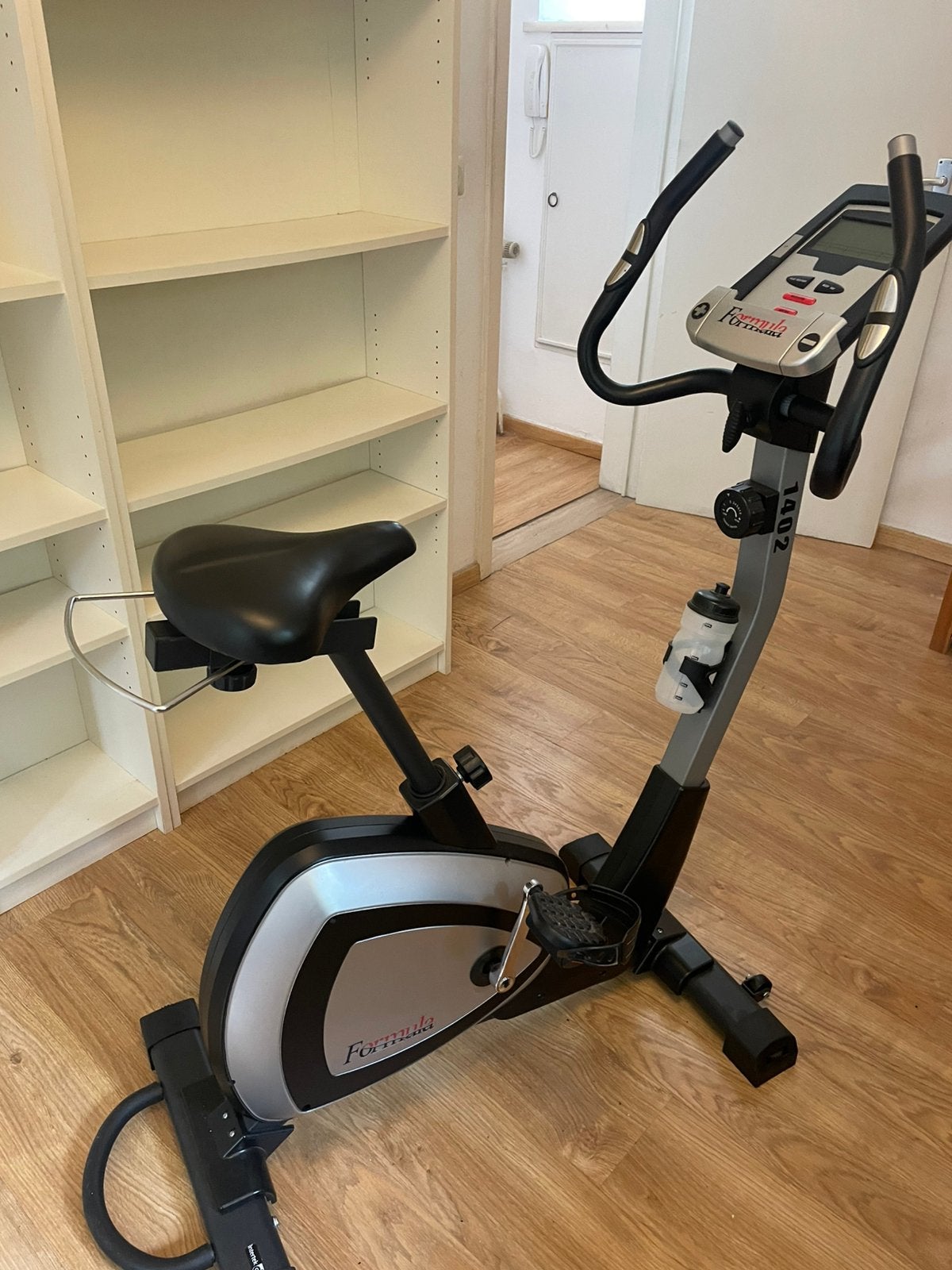 Velo d’appartement gratuit, Enlèvement, Utilisé, Métal, Vélo d'appartement