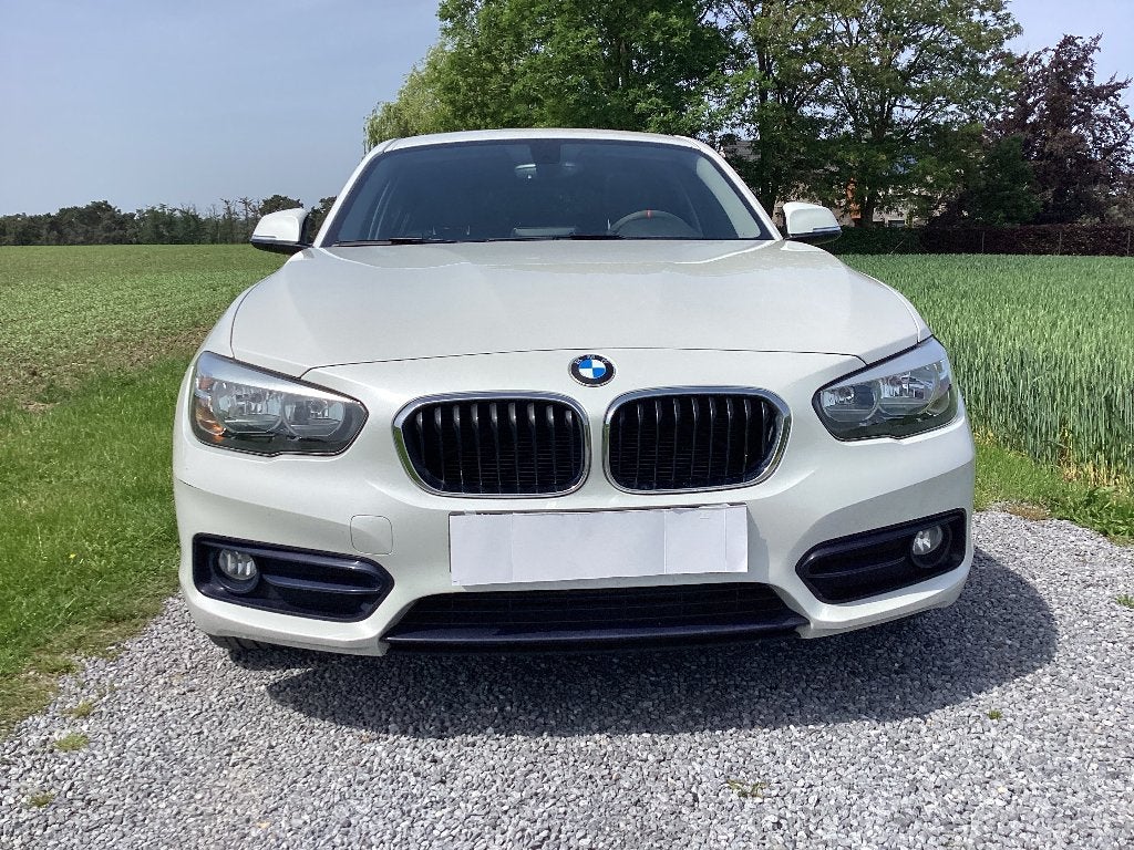 BMW 118i Sport - open dak +4 winterbanden en velgen, 100 kW, 1 Reeks, 1440 kg, Zwart