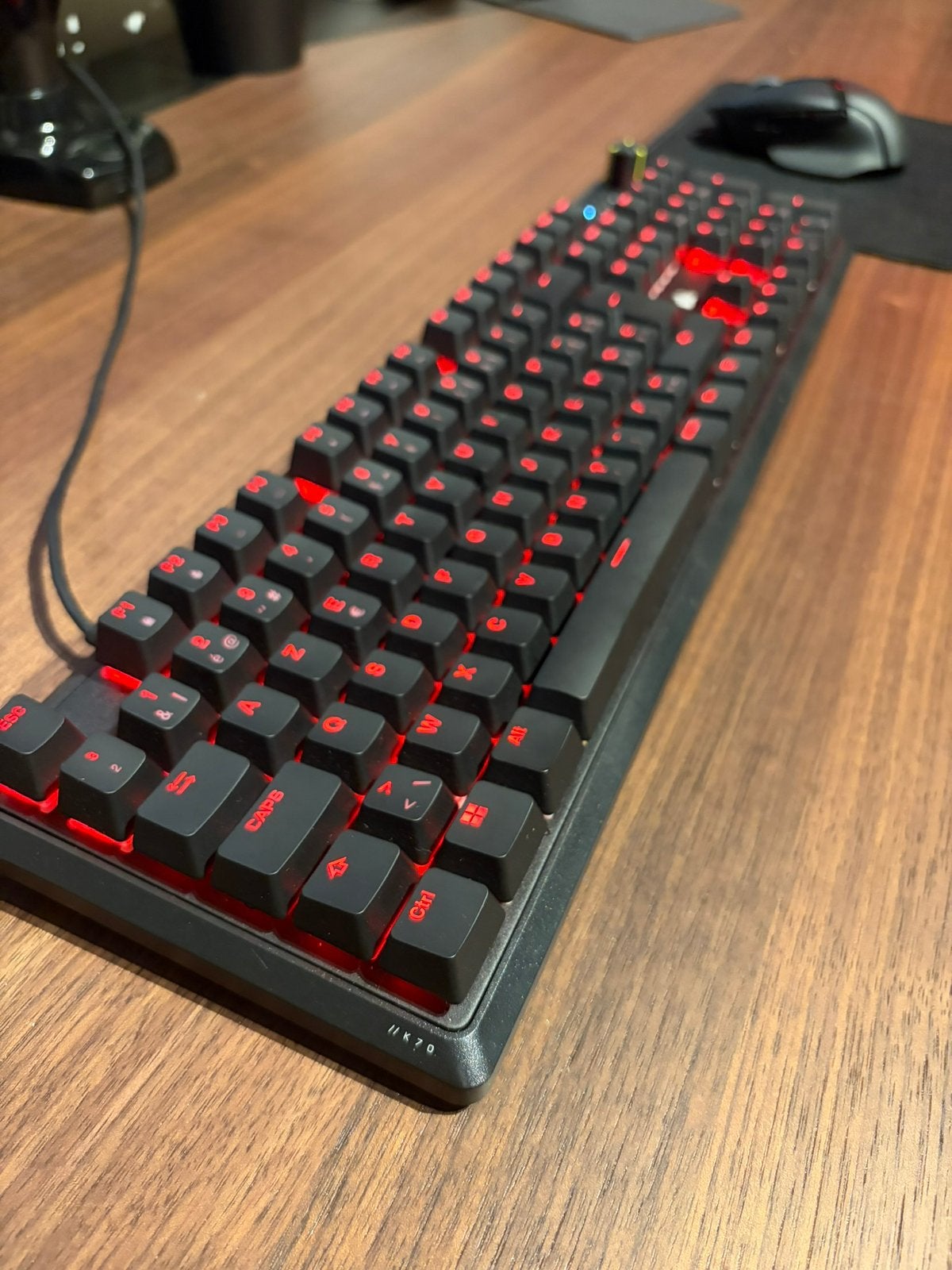 Clavier gaming CORSAIR K70 RGB LED AZERTY - Comme neuf, Azerty, Comme neuf, Enlèvement, Filaire