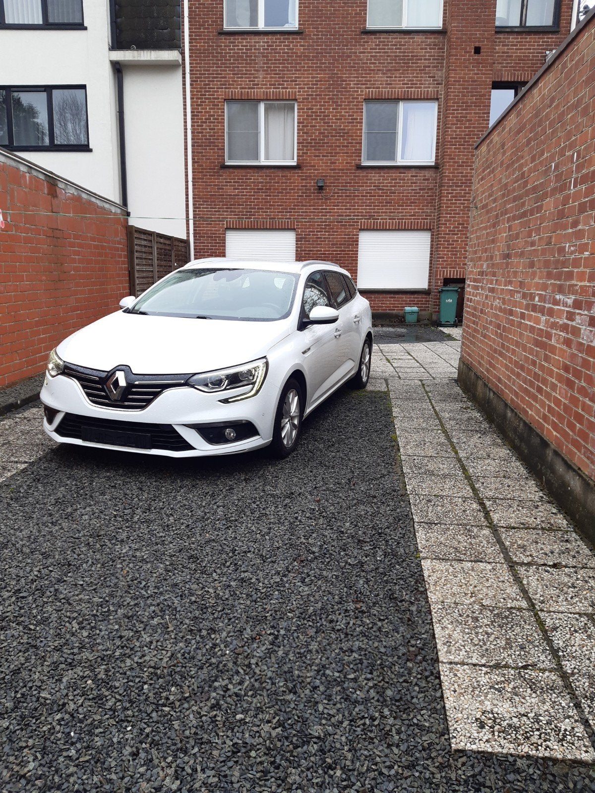 Renault megane 1.3 benzine euro 6d-Temp 2019 perfect staat, Autos, Achat, Euro 6, Boîte manuelle, Break