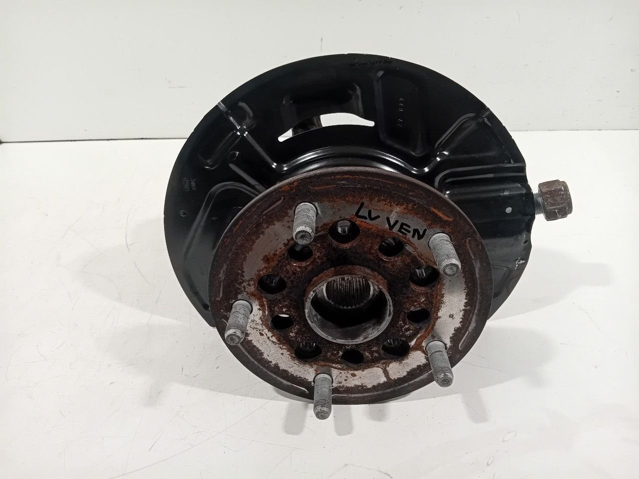 Wielnaaf links voor Ford Transit, Onderdelen@venauto.nl, Van der Ven Autorecycling B.V., Gebruikt, Ettenseweg 76, 4706 PB Roosendaal, The Netherlands