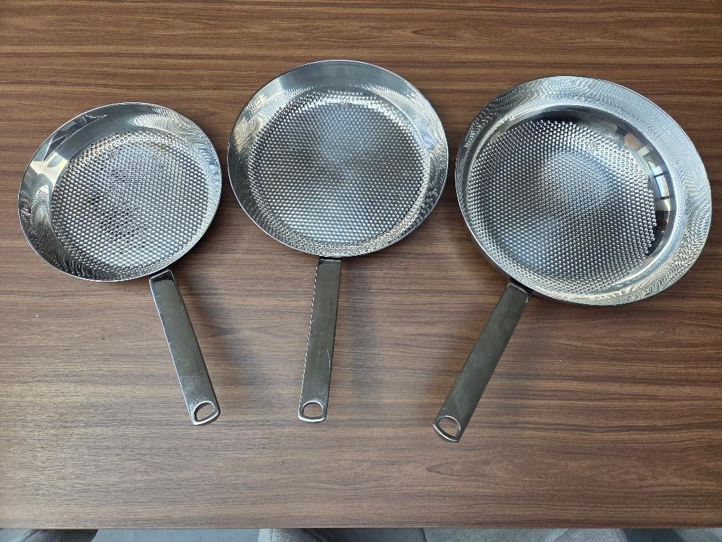 BK Conical Koekenpannenset 24 + 28 cm + Wokpan 30 cm, Ophalen, Gebruikt, Keramische plaat