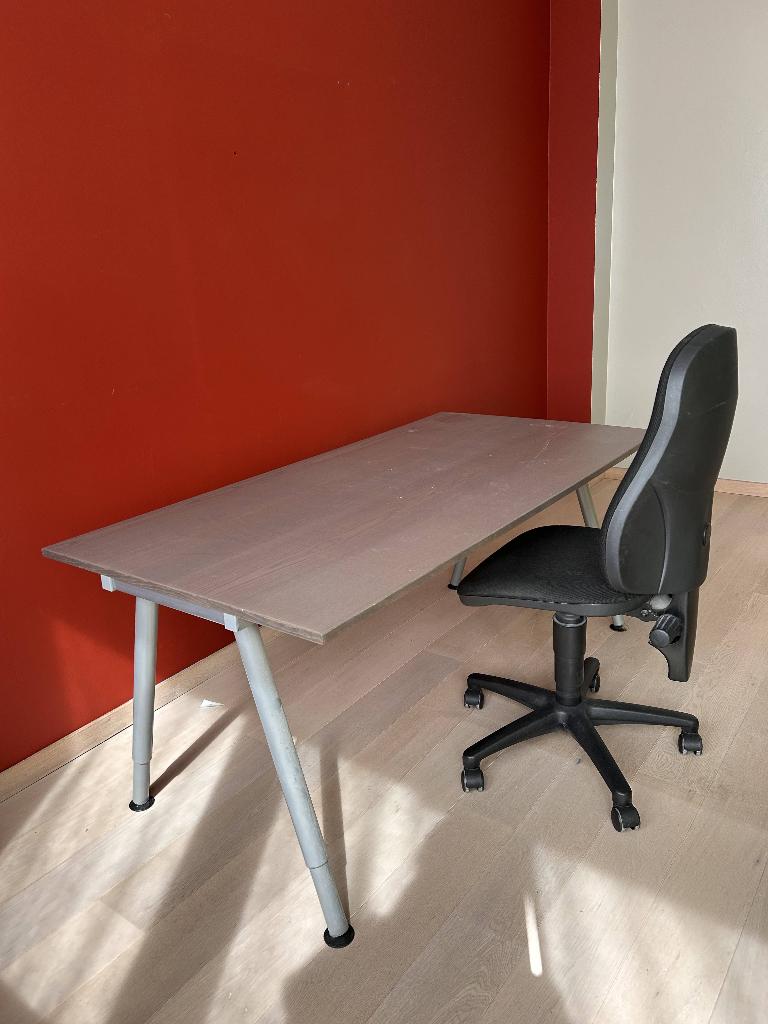 Bureau en bureaustoel, Huis en Inrichting, Bureaus, Ophalen, 160 cm, Hout, Schoolbureau