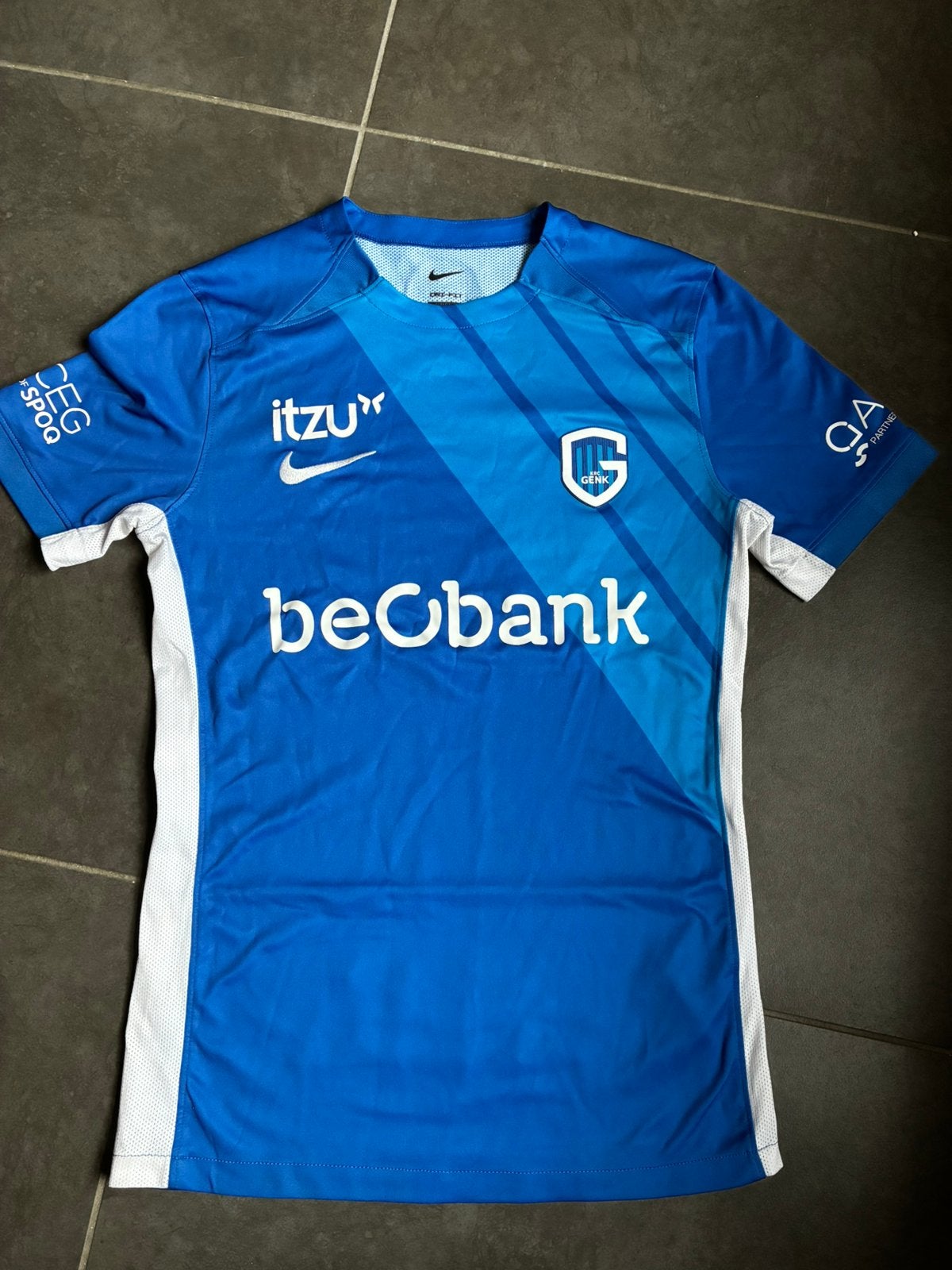 KRC Genk shirt, Sport en Fitness, Maat S, Ophalen of Verzenden, Zo goed als nieuw, Shirt