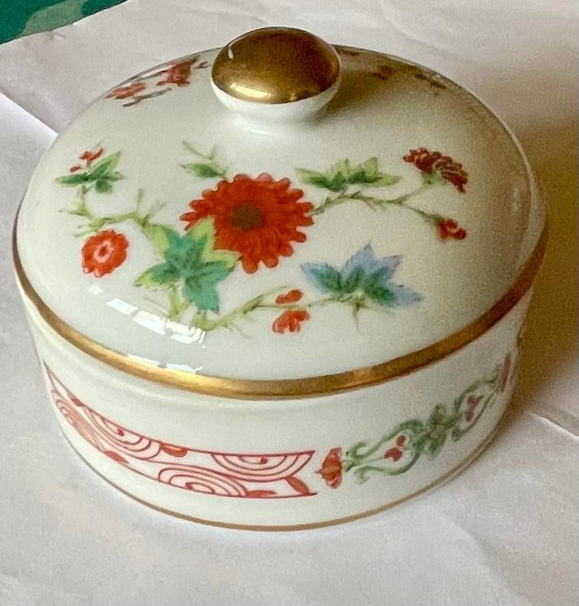 Kakiemon porseleinen doosje, Antiek en Kunst, Ophalen of Verzenden