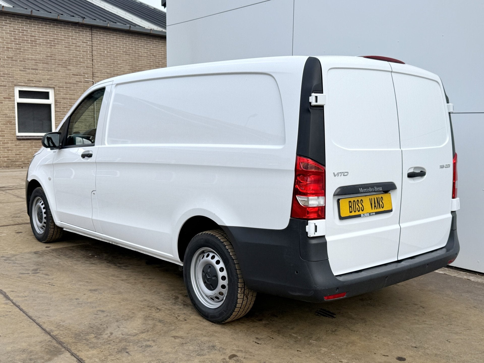 Mercedes-Benz Vito 116 1.9 CDI Automaat L2H1 LED Airco Carpl, Autos, Achat, Capteur de lumière, Entreprise, Automatique