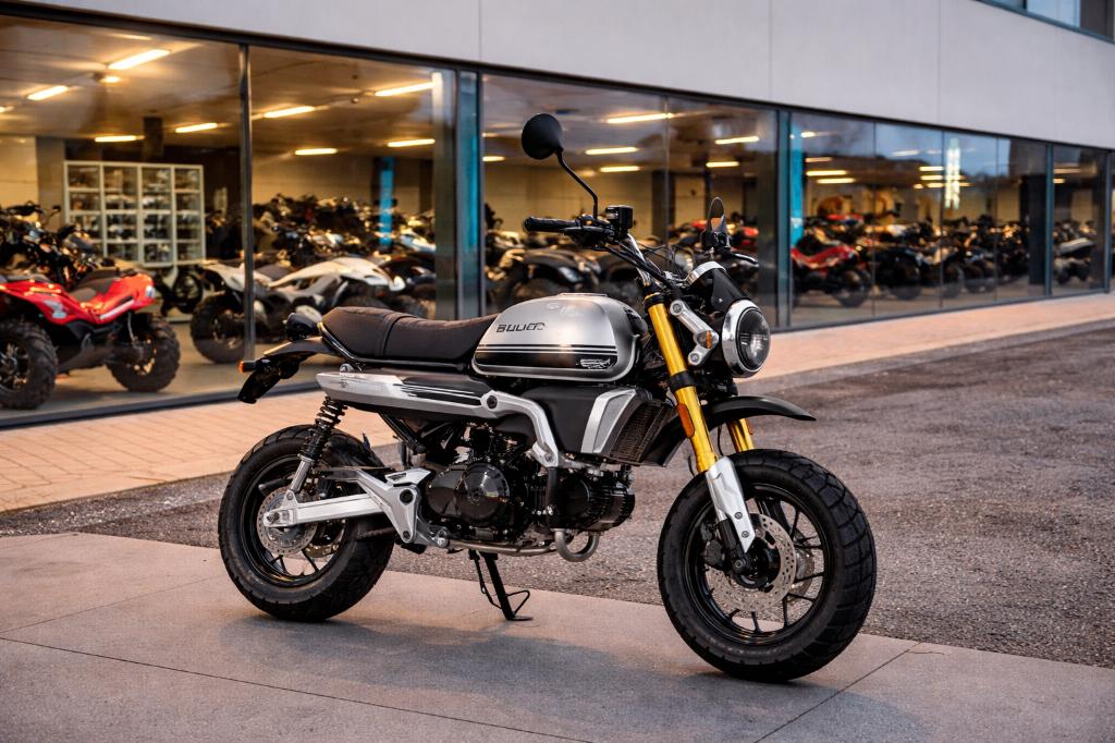 NEW BULLIT (BLUROC) x bongo bij Deforce bv Roeselare, Ophalen, Nieuw, Klasse B (45 km/u), 4 versnellingen