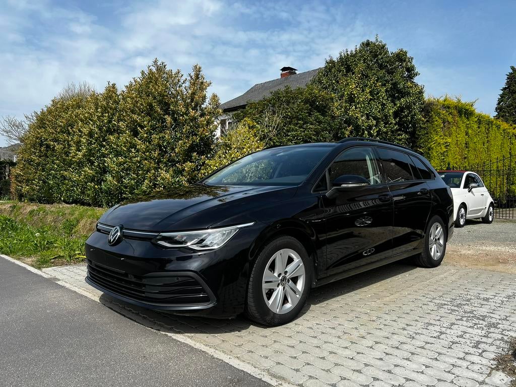VW Golf 8/1.0 TSI 110 CH/2022/84000 KM/Homologuée, Autos, Volkswagen, Entreprise, Achat, Golf Variant, Caméra de recul, Phares directionnels