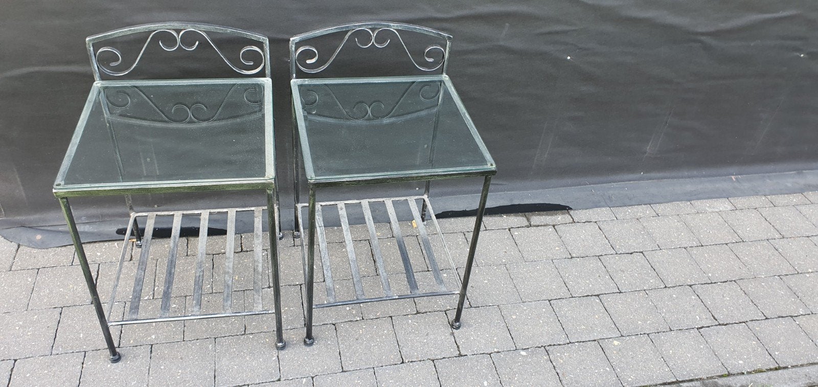 ossature de lit et table de nuit, Maison & Meubles, Enlèvement, Utilisé, Autres types, 200 cm