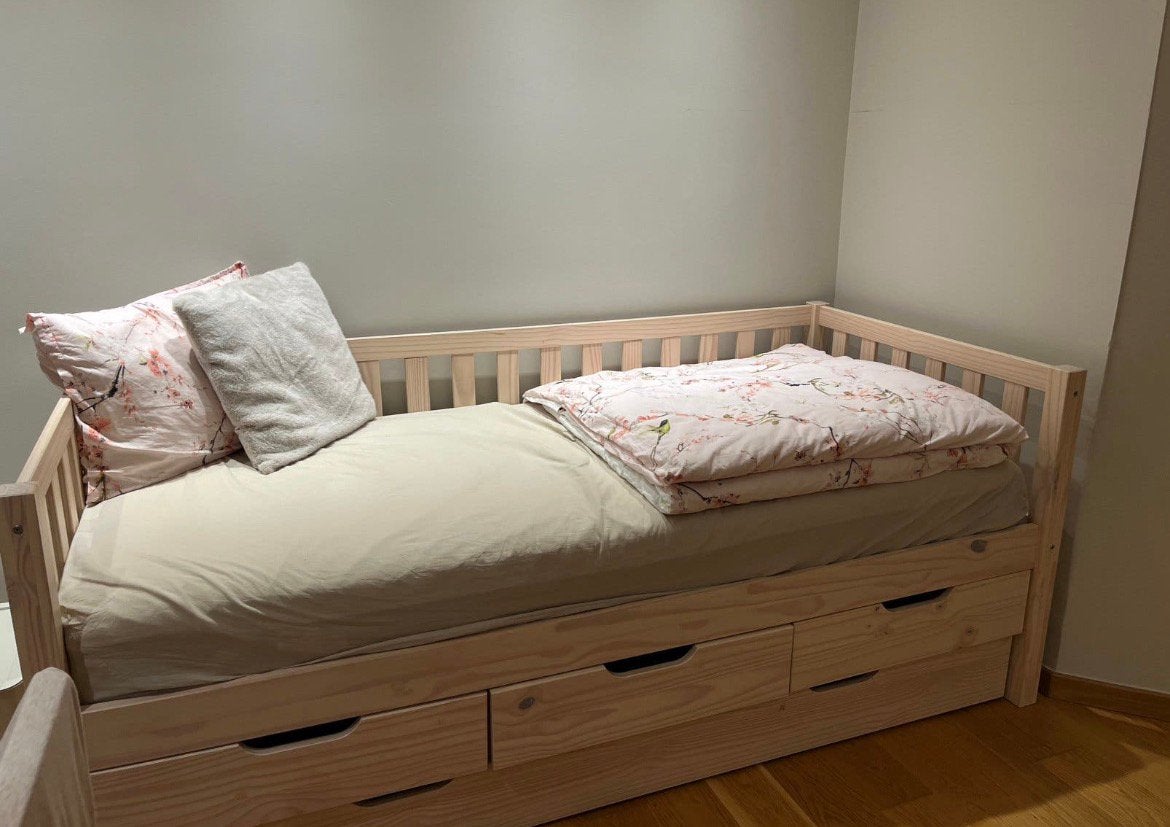 Lit marque Vipack sans matelas, Enlèvement, Comme neuf