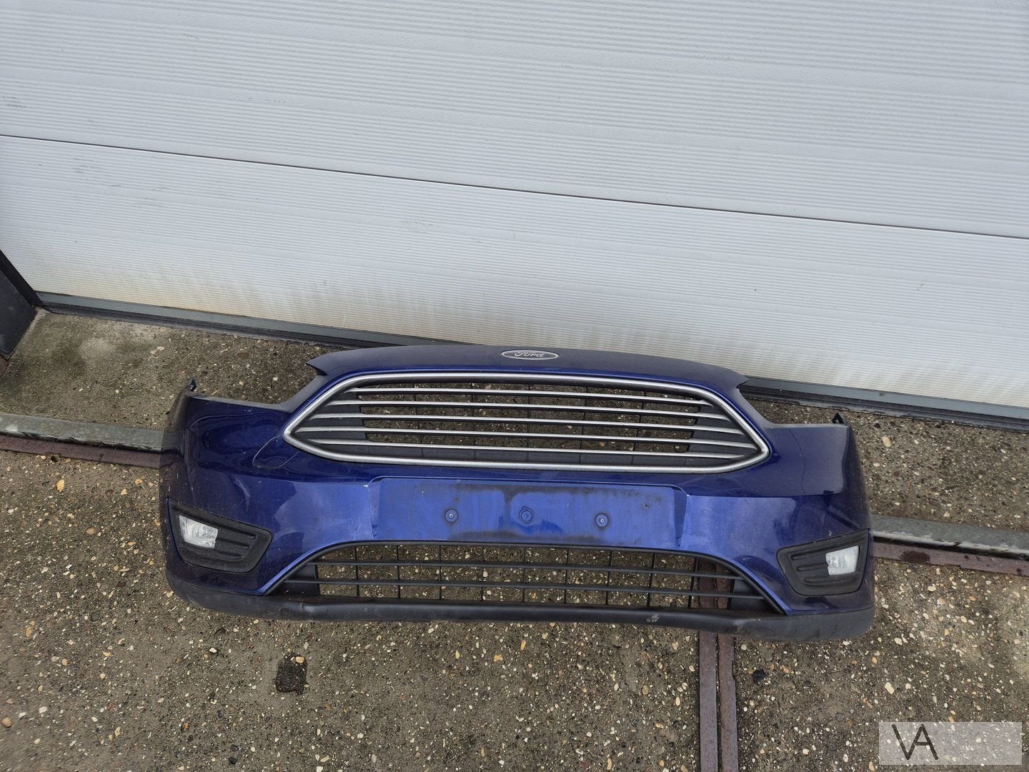 Ford Focus 3 facelift voorbumper 2015 - 2020 met grille €350, Gebruikt, -, Voor, -