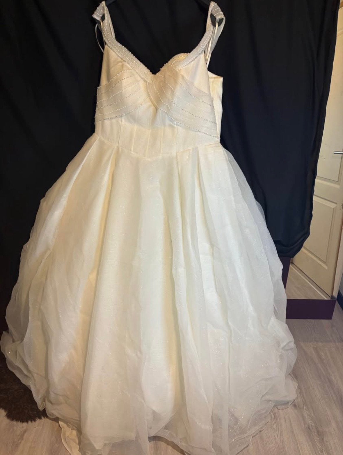 Robe de mariée 2024 + jupon+ housse, Kleding | Dames, Ophalen, Gedragen, Wit, Trouwjurk