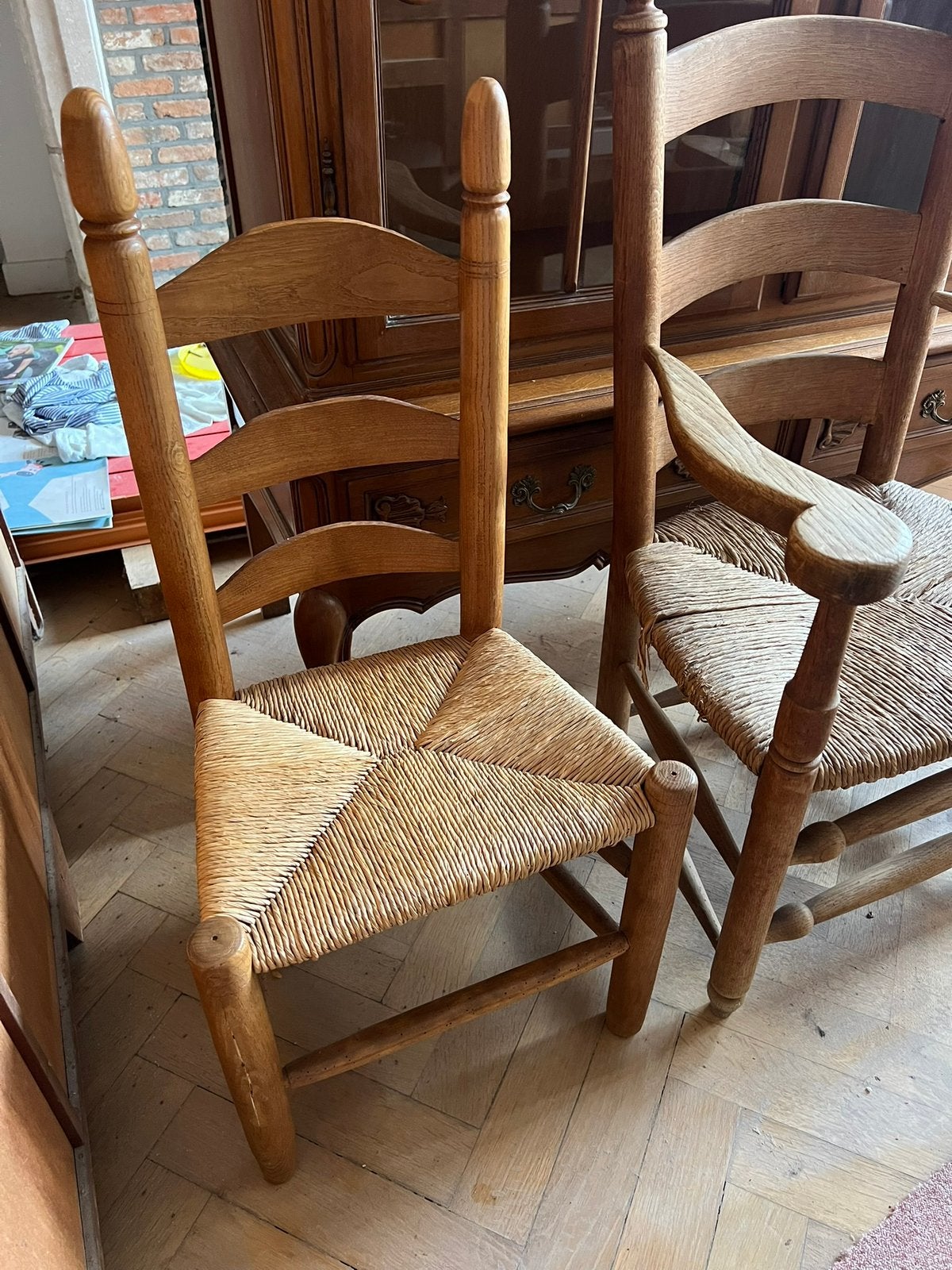 Stoelen, Ophalen
