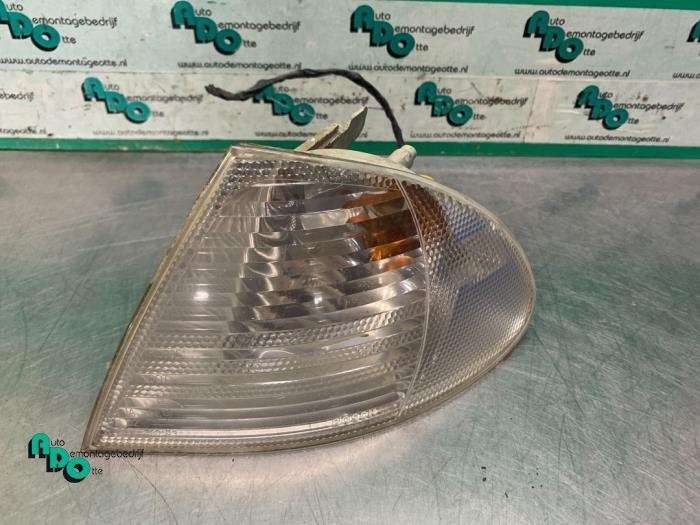 Feu clignotant gauche d'un BMW 3-Serie (3-Serie 98-), -, 3 mois de garantie, Utilisé, -