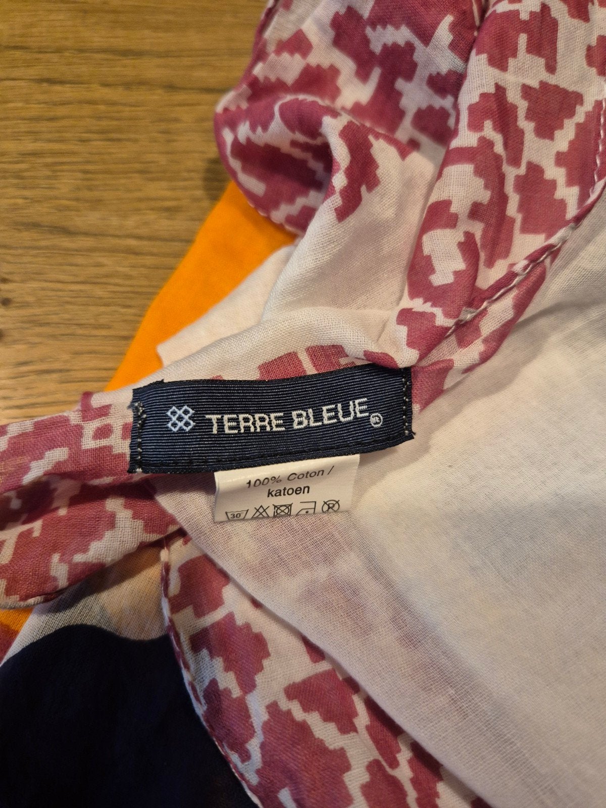 Sjaal Terre Bleue ZGAN, Terre Bleue, Ophalen of Verzenden, Zo goed als nieuw, Sjaal