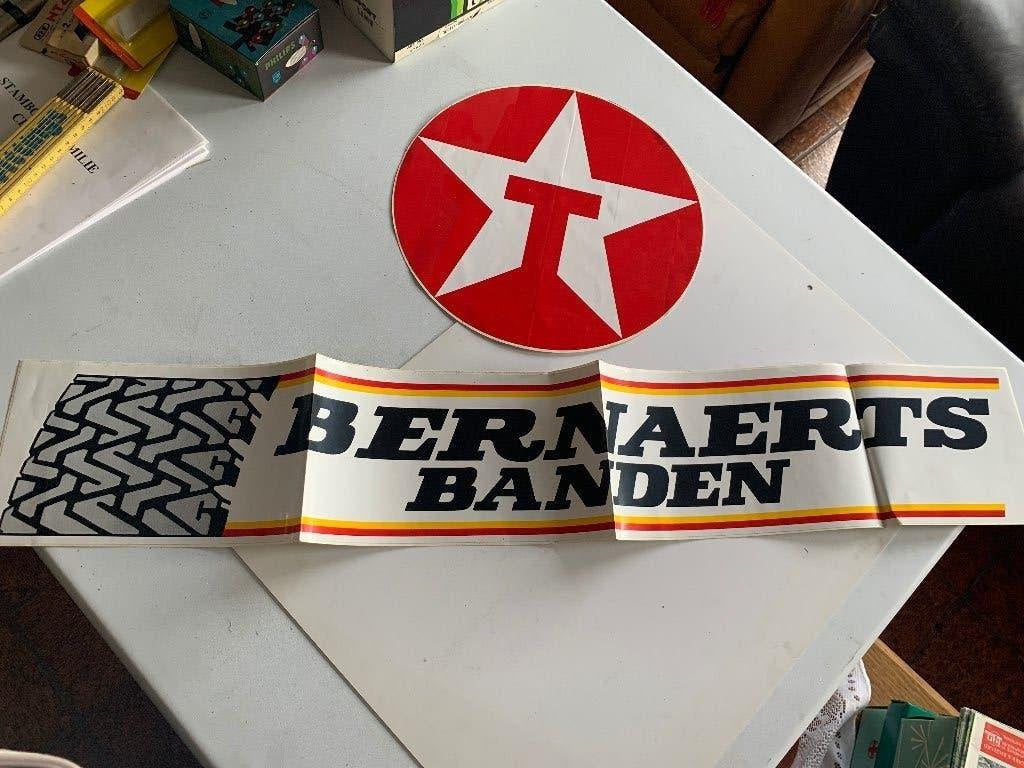 2 grote vintage stickers Texaco en Bernaerts Banden, Ophalen, Nieuw, Auto of Motor