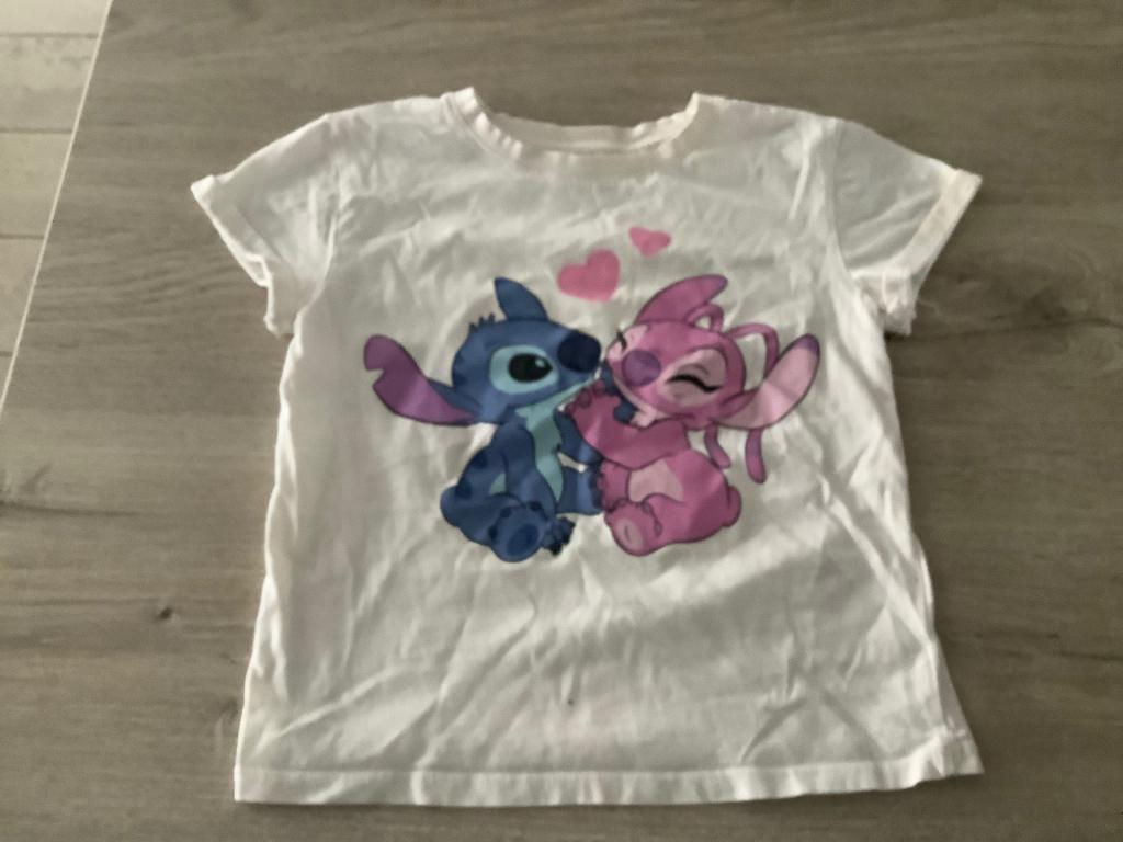 T-shirt Disney Stitch pour fille (110 cm), Enfants & Bébés, Vêtements enfant | Taille 110, Enlèvement ou Envoi, Chemise ou À manches longues